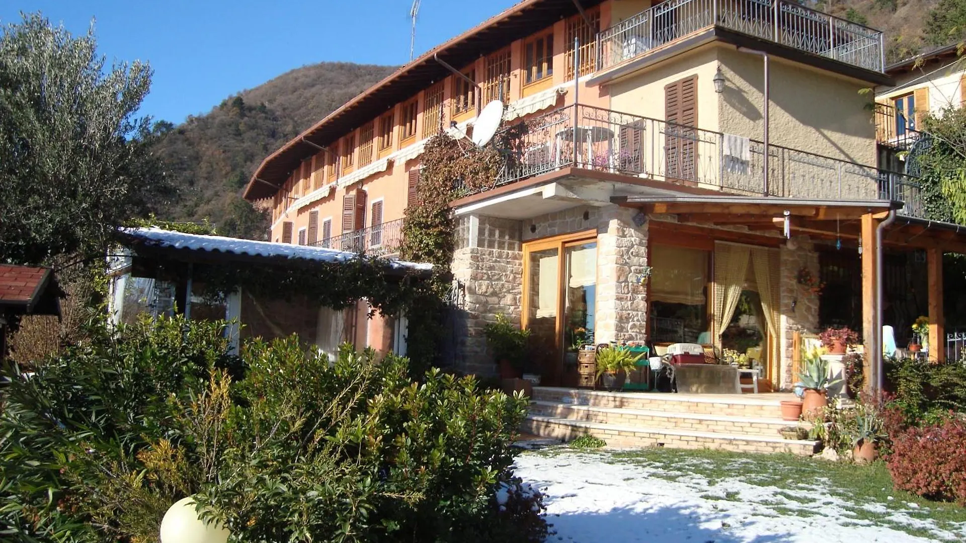 Casale Massina Appartamento Perla Salò 0*,  Italia